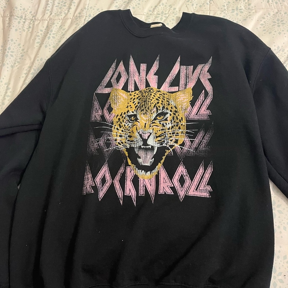 Size L Altar’D state crewneck!